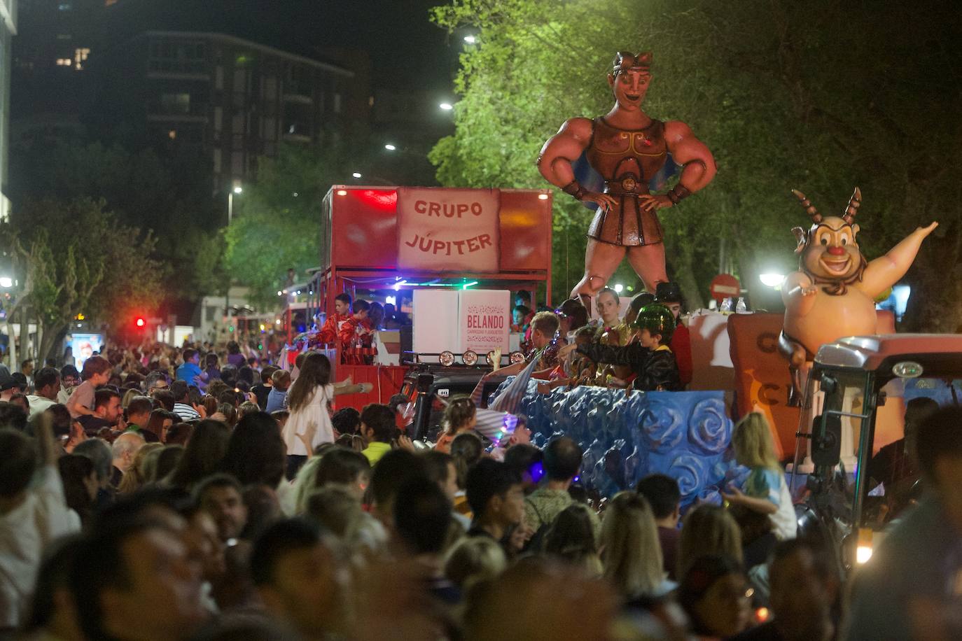 Las imágenes del Entierro Infantil 2023