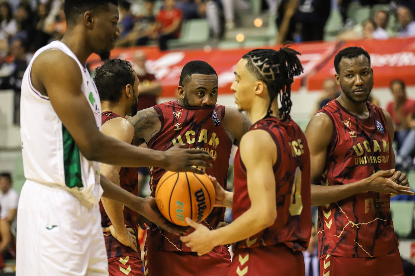 Las imágenes del partido UCAM Murcia CB-Unicaja (74-96)