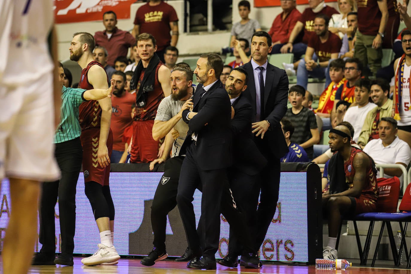 Las imágenes del partido UCAM Murcia CB-Unicaja (74-96)