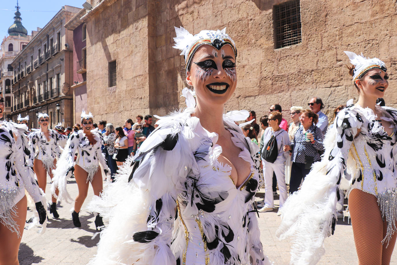 El desfile de Doña Sardina por el centro de Murcia, en imágenes