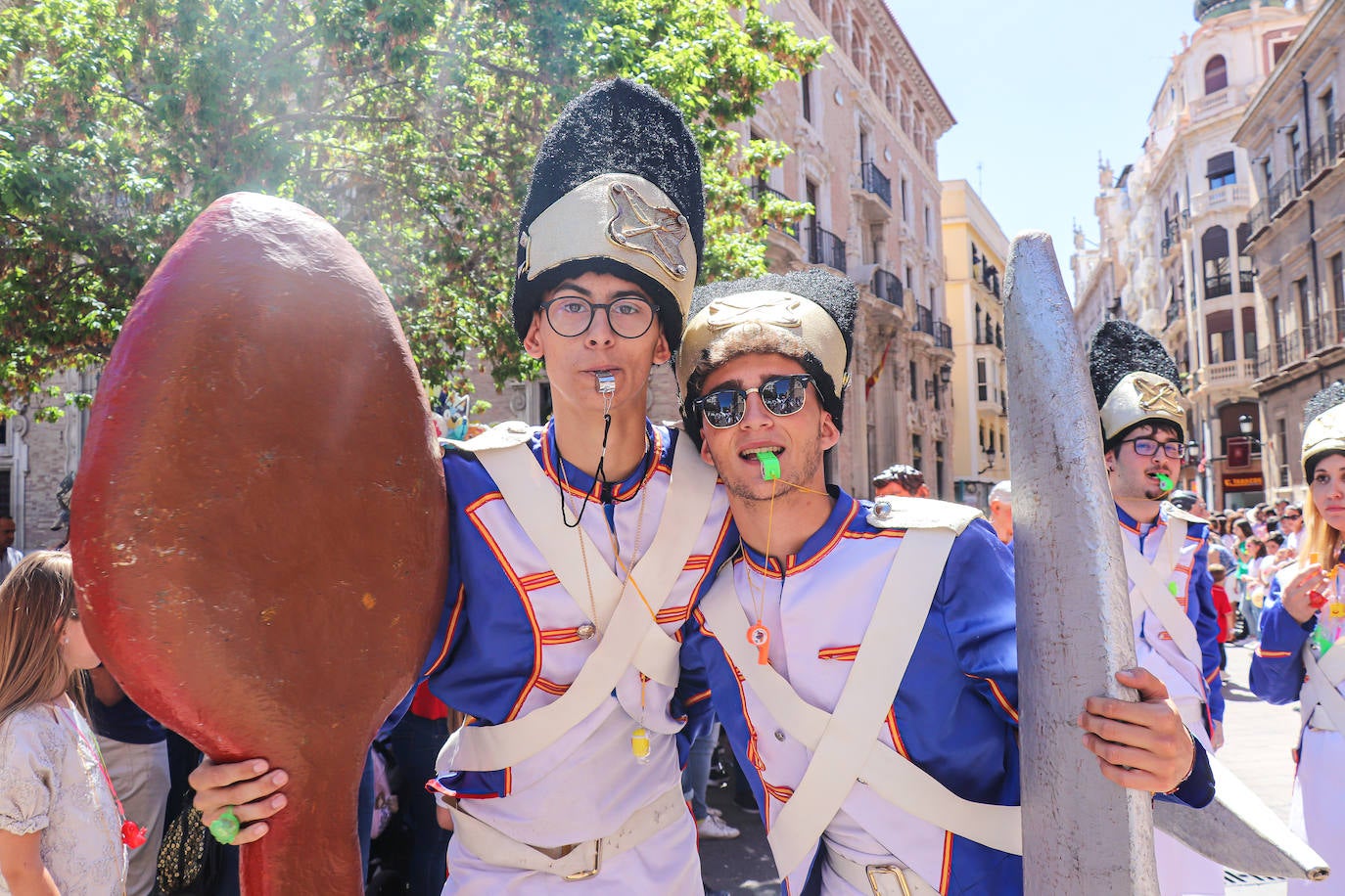 El desfile de Doña Sardina por el centro de Murcia, en imágenes