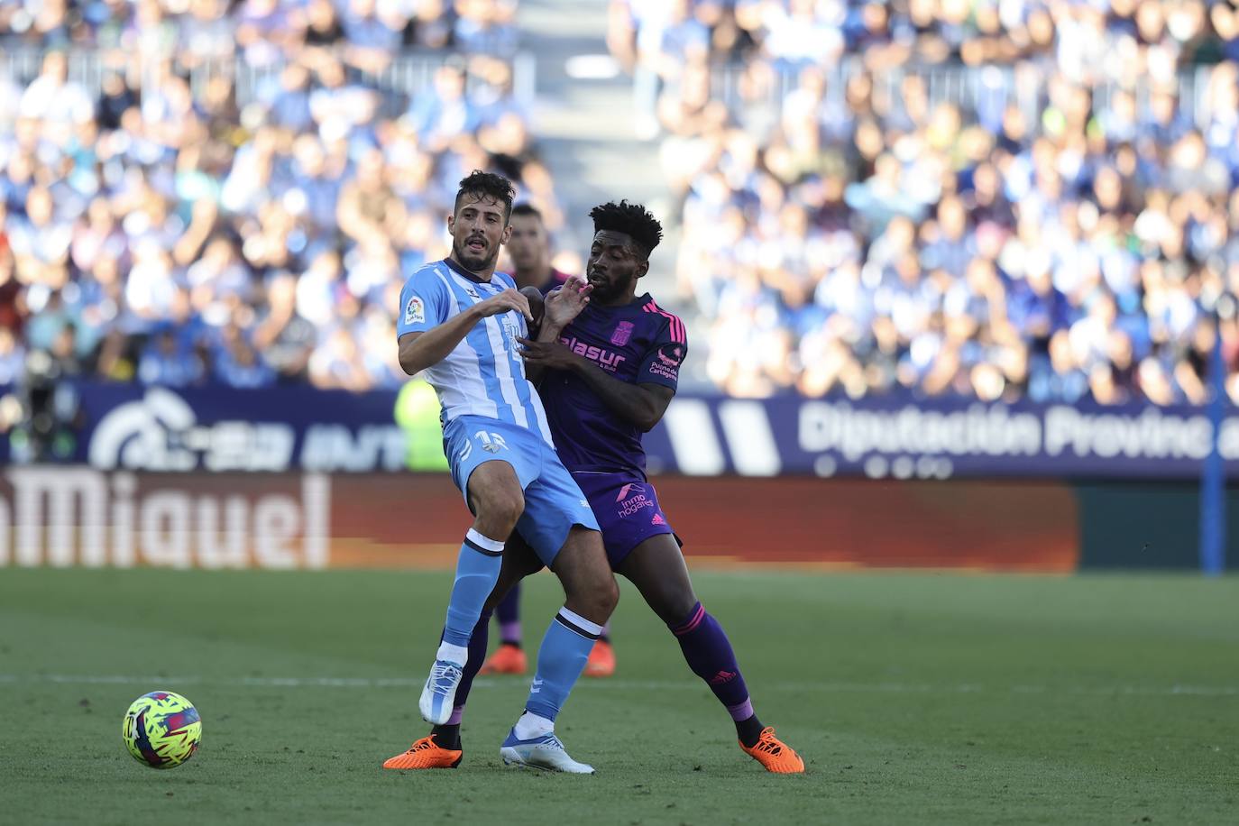 El partido del Cartagena contra el Málaga, en imágenes