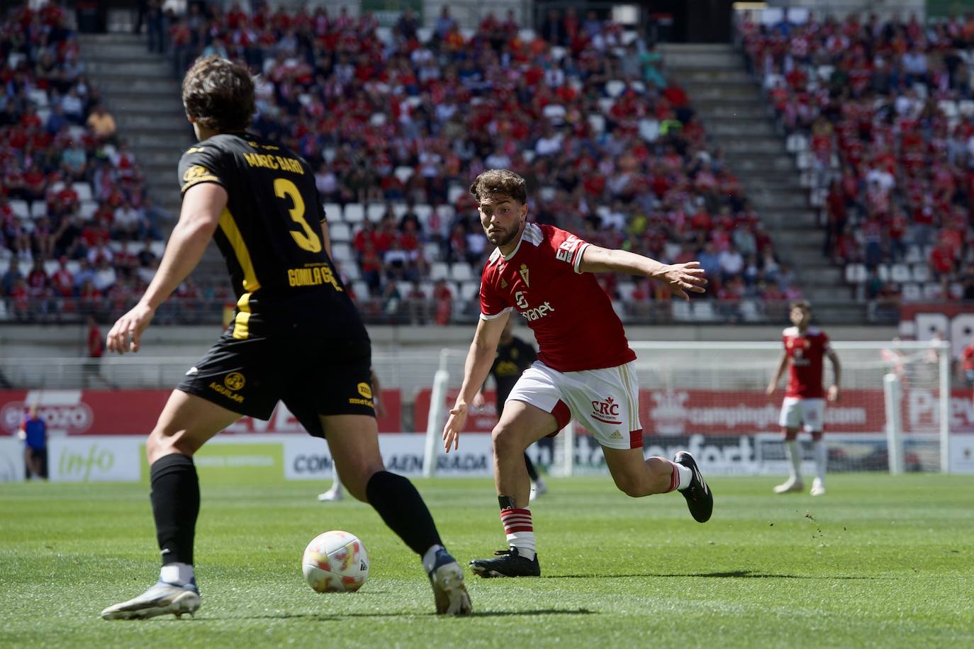 El partido del Real Murcia frente al Atlético Baleares, en imágenes