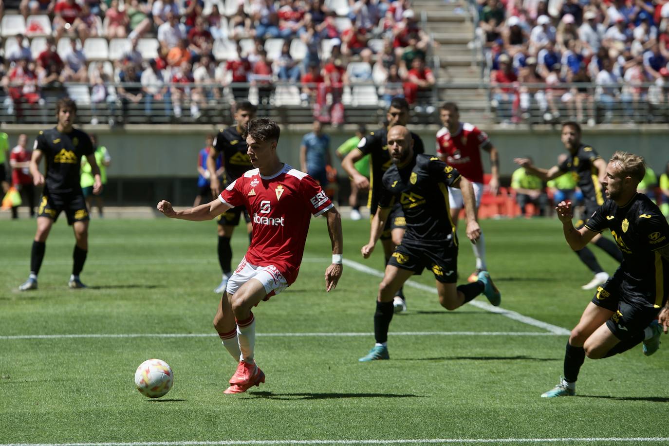 El partido del Real Murcia frente al Atlético Baleares, en imágenes