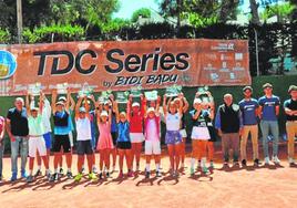 Campeones y subcampeones del 'TDC Series by Bidi Badu' disputado en el Club de Campo.