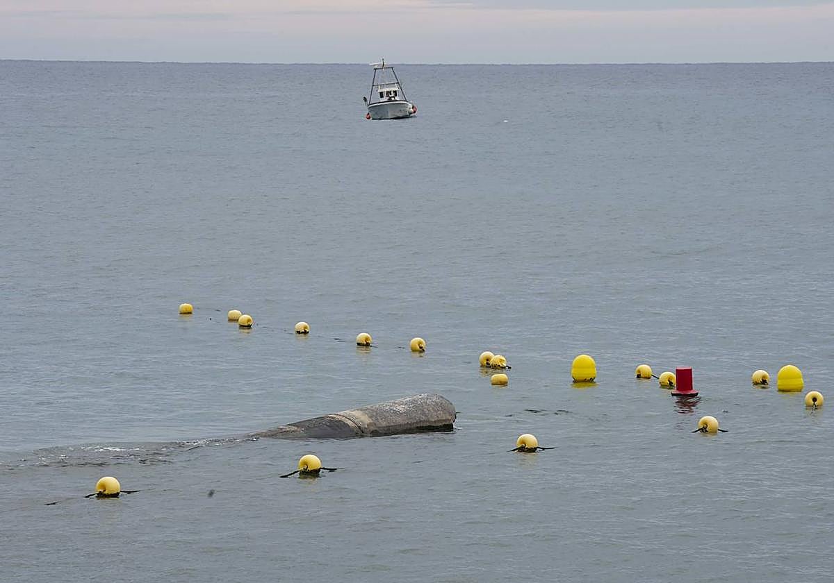 Imagen de archivo de 2022 cuando se rompió el emisario de Cala Reona.