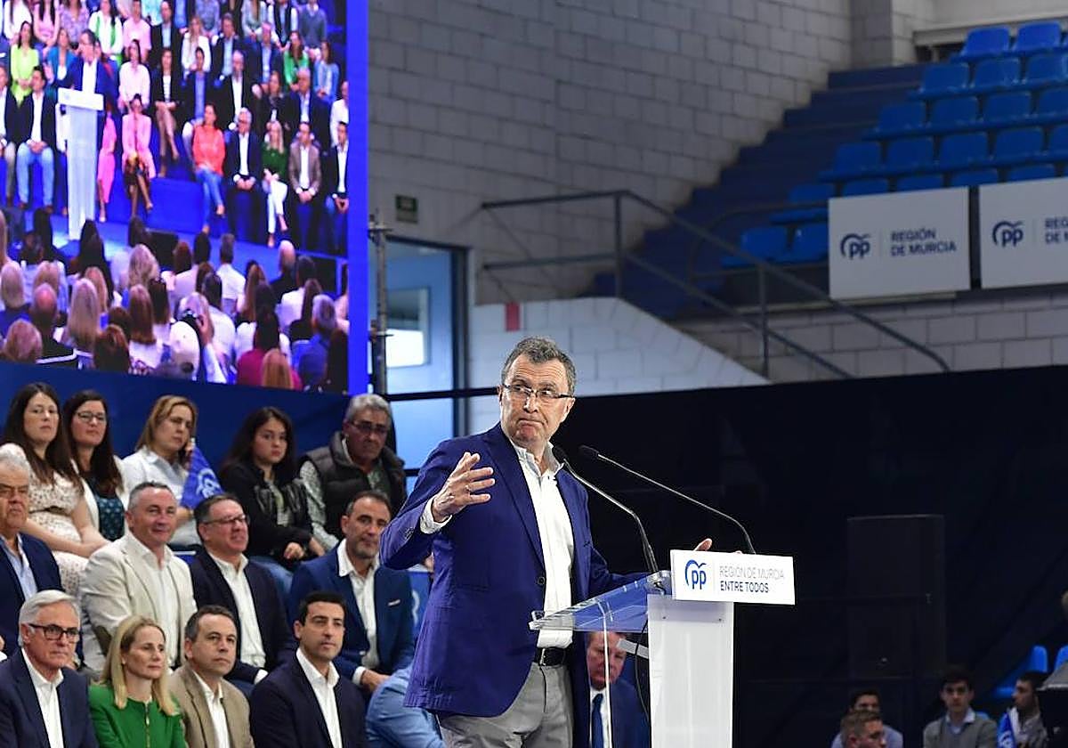 José Ballesta en el acto de este sábado en el Príncipe de Asturias.