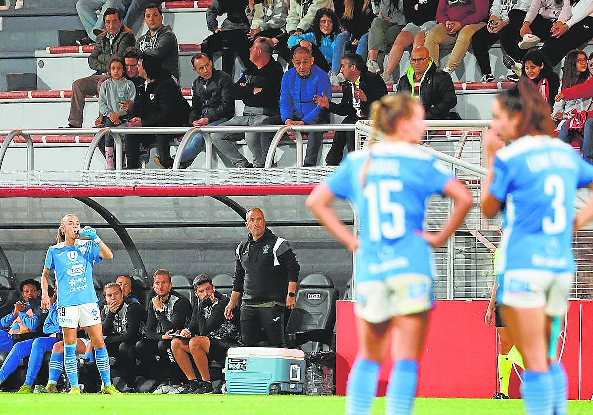 La jugadora gallega del Alhama, una de las que #ha denunciado a Randri, en el partido ante el Barça.