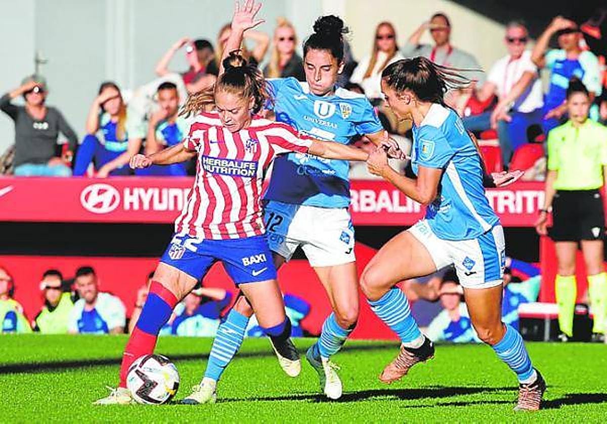 Imagen de archivo de una partido entre el Alhama y el Atlético de Madrid.