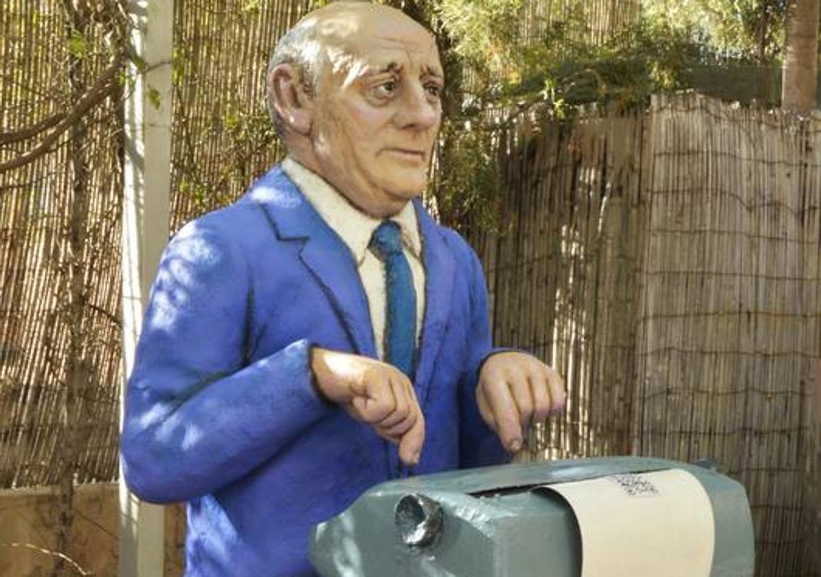 Pepe yagües inmortaliza en lorquí al crítico de cine alfonso sánchez | la verdad