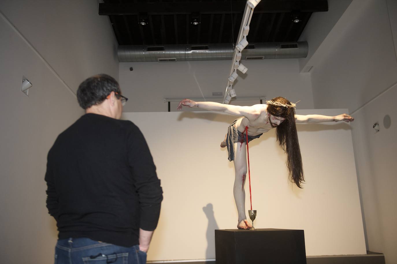 &#039;La Fuente&#039;, una escultura de Santiago Ydáñez