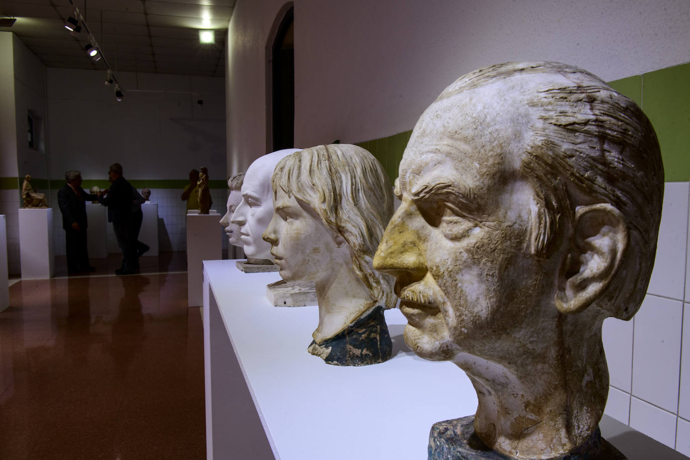 Las imágenes de la exposición &#039;El taller del maestro Juan González Moreno&#039;