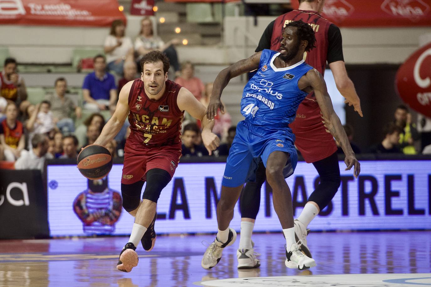 La victoria del UCAM Murcia frente al Fuenlabrada, en imágenes