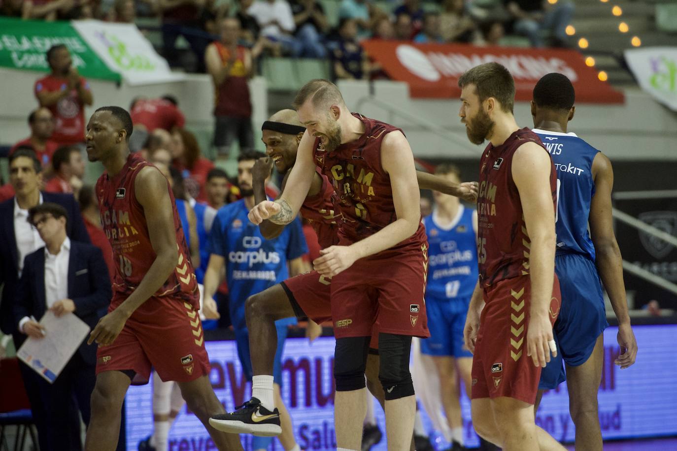 La victoria del UCAM Murcia frente al Fuenlabrada, en imágenes