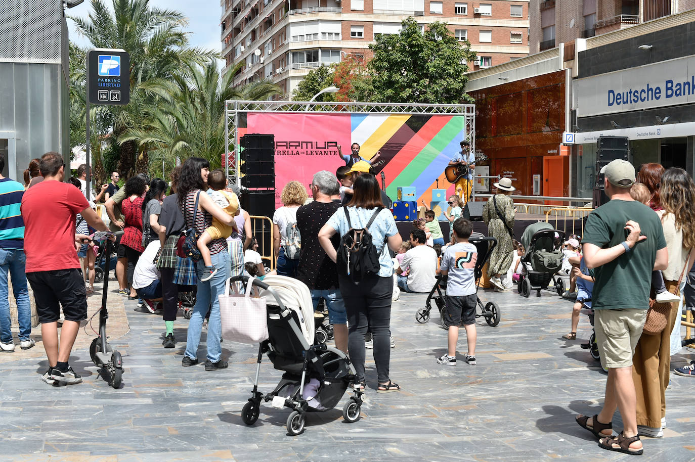 Segunda jornada de conciertos gratuitos del Warm Up, en imágenes