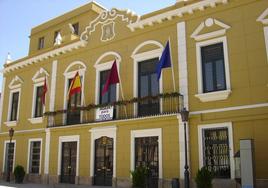 Fachada del Ayuntamiento de Cieza.