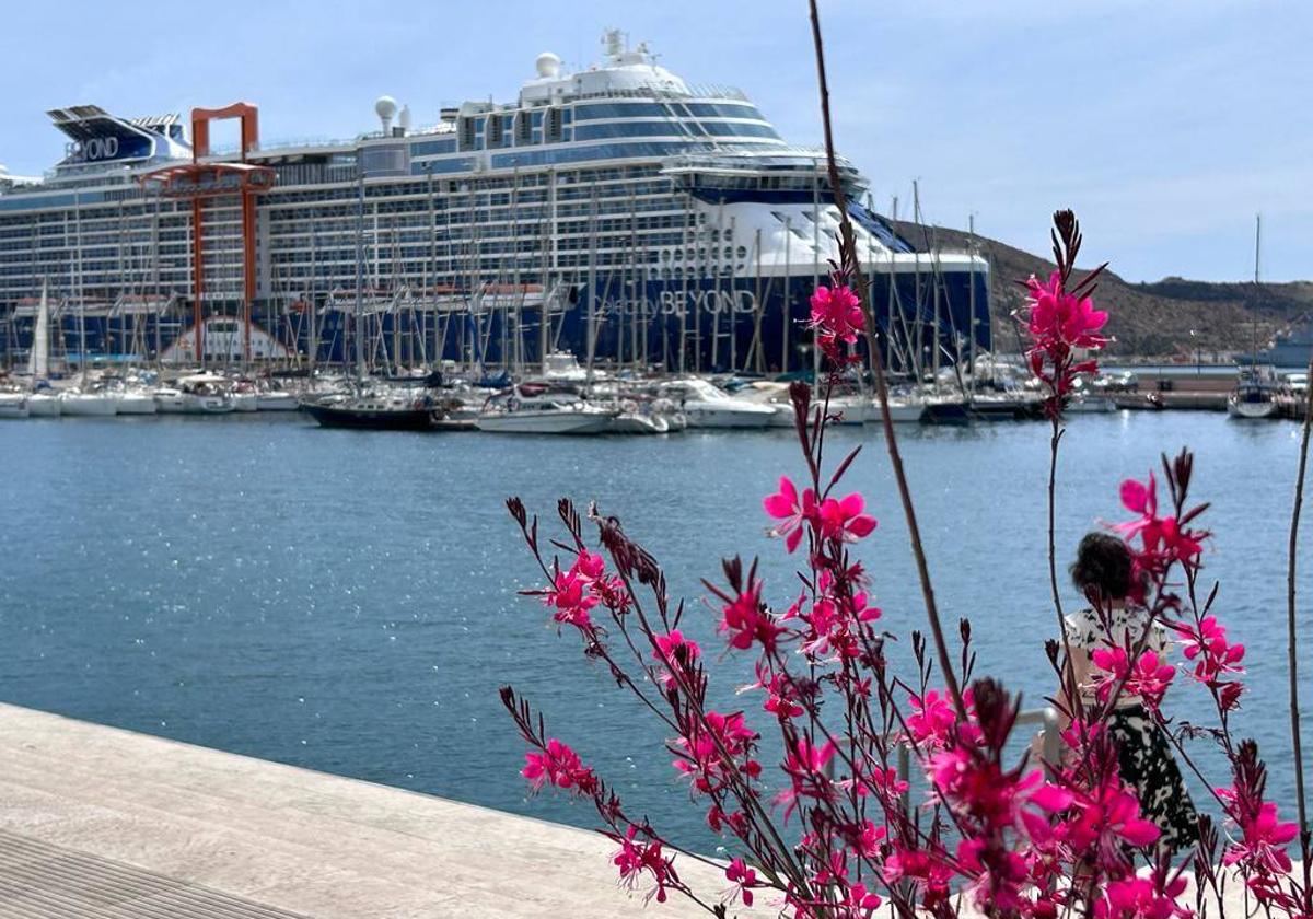 El crucero Celebrity Beyond realiza su primera visita al Puerto de Cartagena