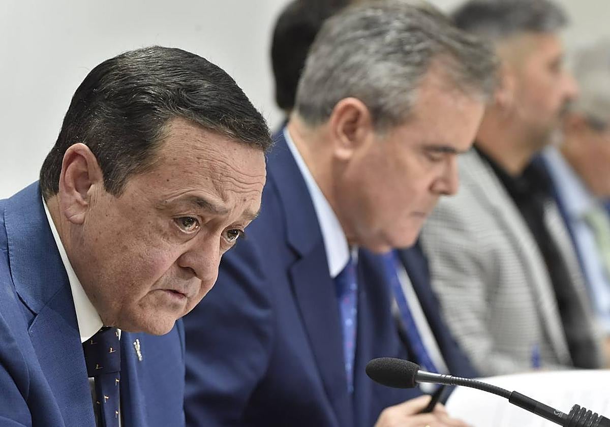 El presidente de la Croem, José María Albarracín, este viernes.