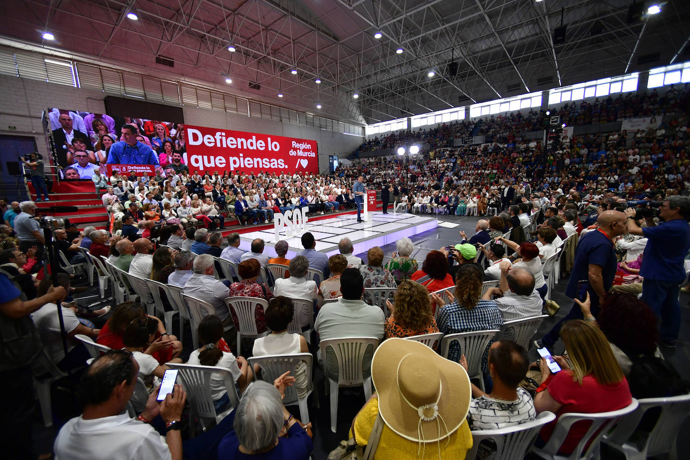 El acto de Pedro Sánchez en Murcia, en imágenes