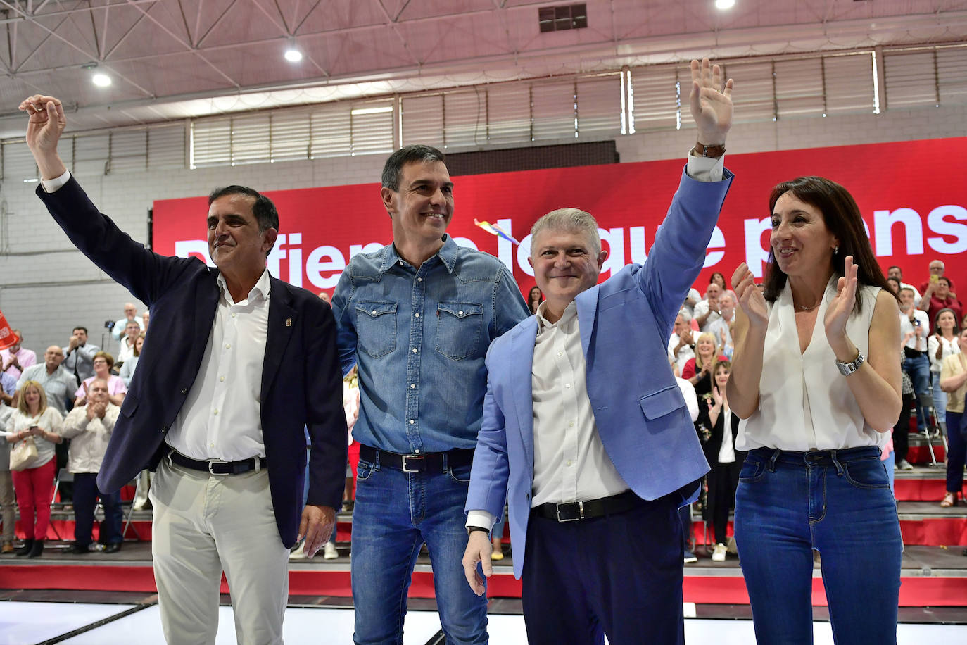 El acto de Pedro Sánchez en Murcia, en imágenes