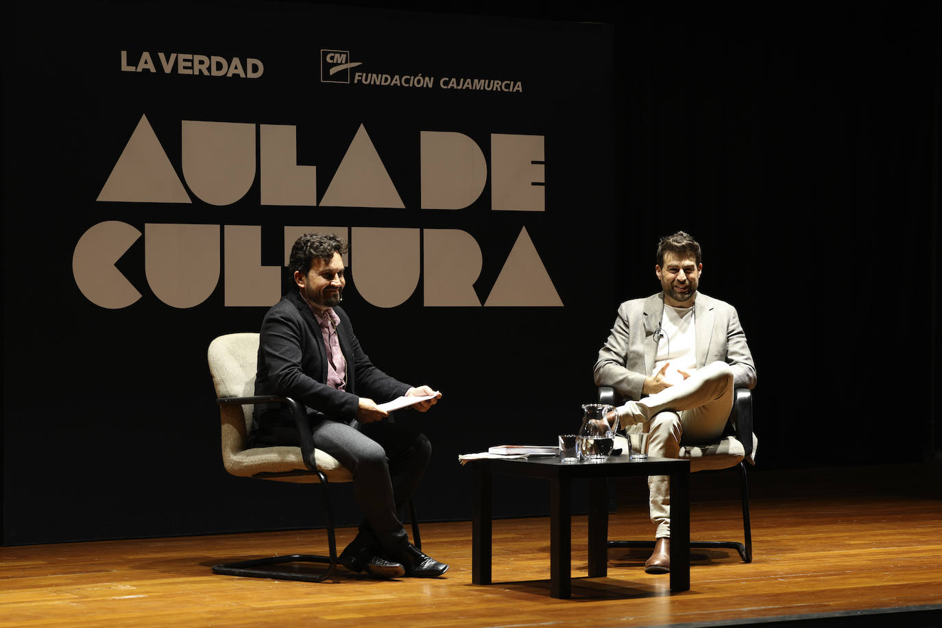 Incógnitas del pasado en el Aula de Cultura de LA VERDAD