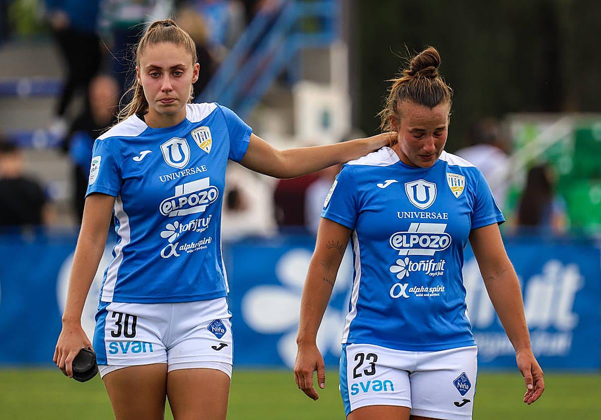 Clara Román y Raquel Pinel, abatidas al acabar el partido de este sábado en el Guadalentín