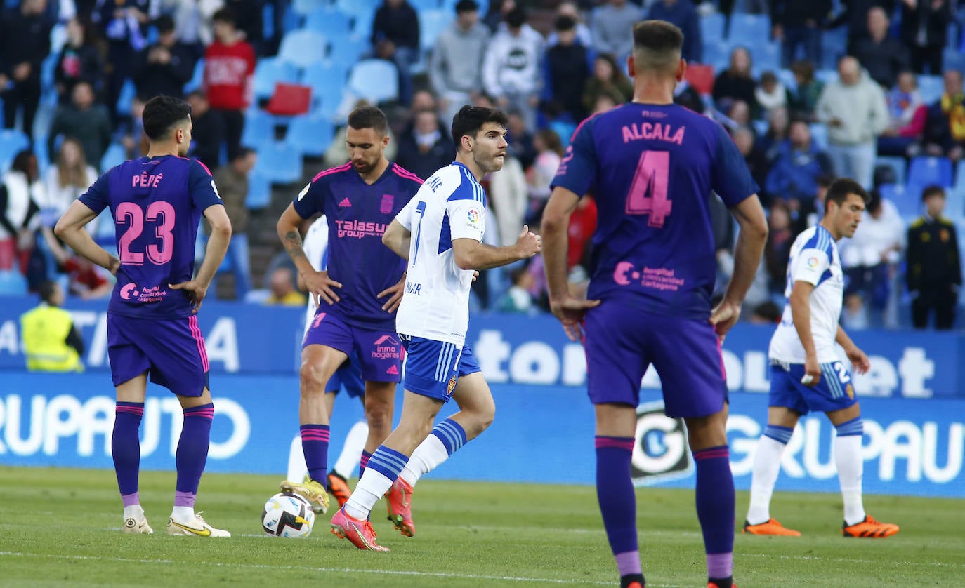 La derrota del Cartagena frente al Zaragoza, en imágenes