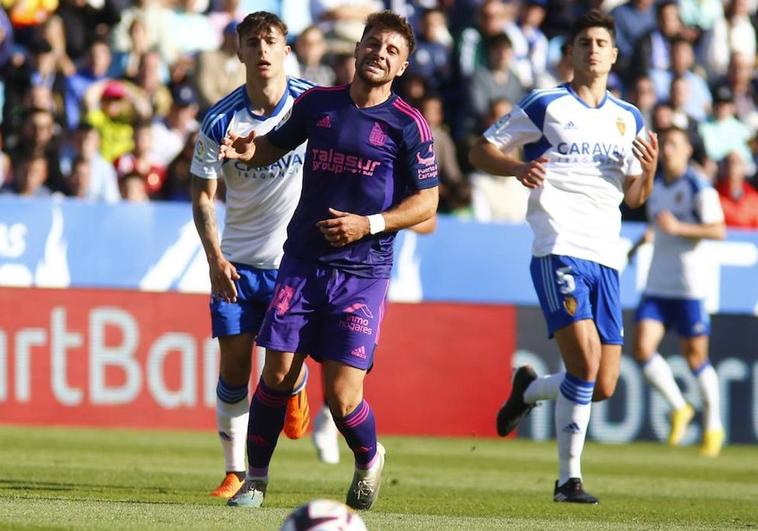 Franchu se lamenta en el partido del Cartagena contra el Zaragoza.