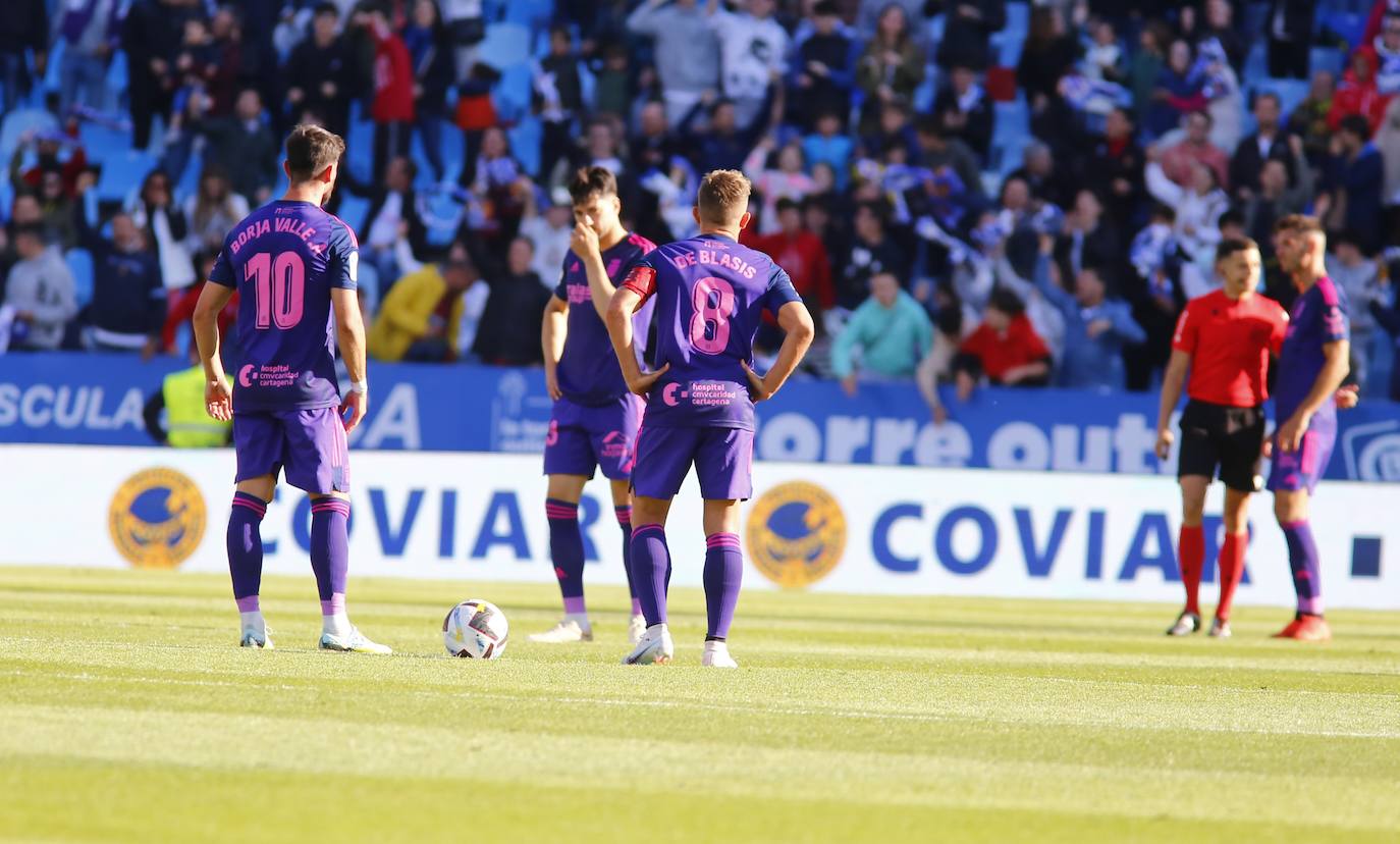 La derrota del Cartagena frente al Zaragoza, en imágenes