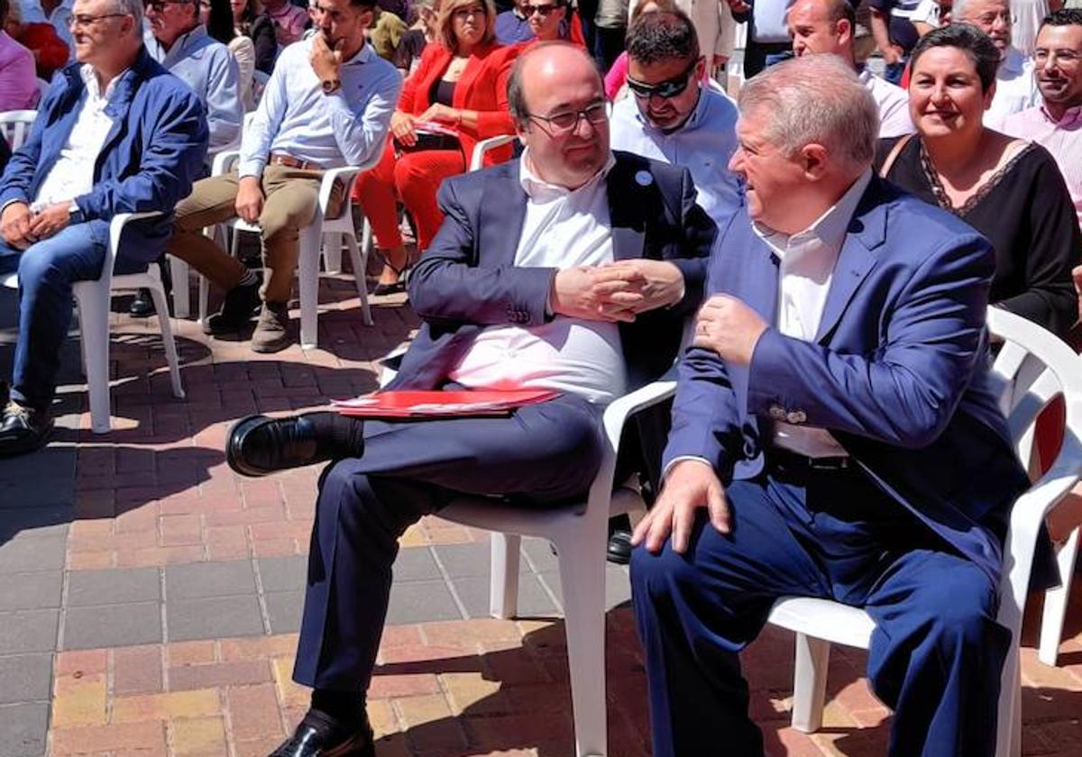 Miquel Iceta y José Vélez, este sábado, en Murcia.