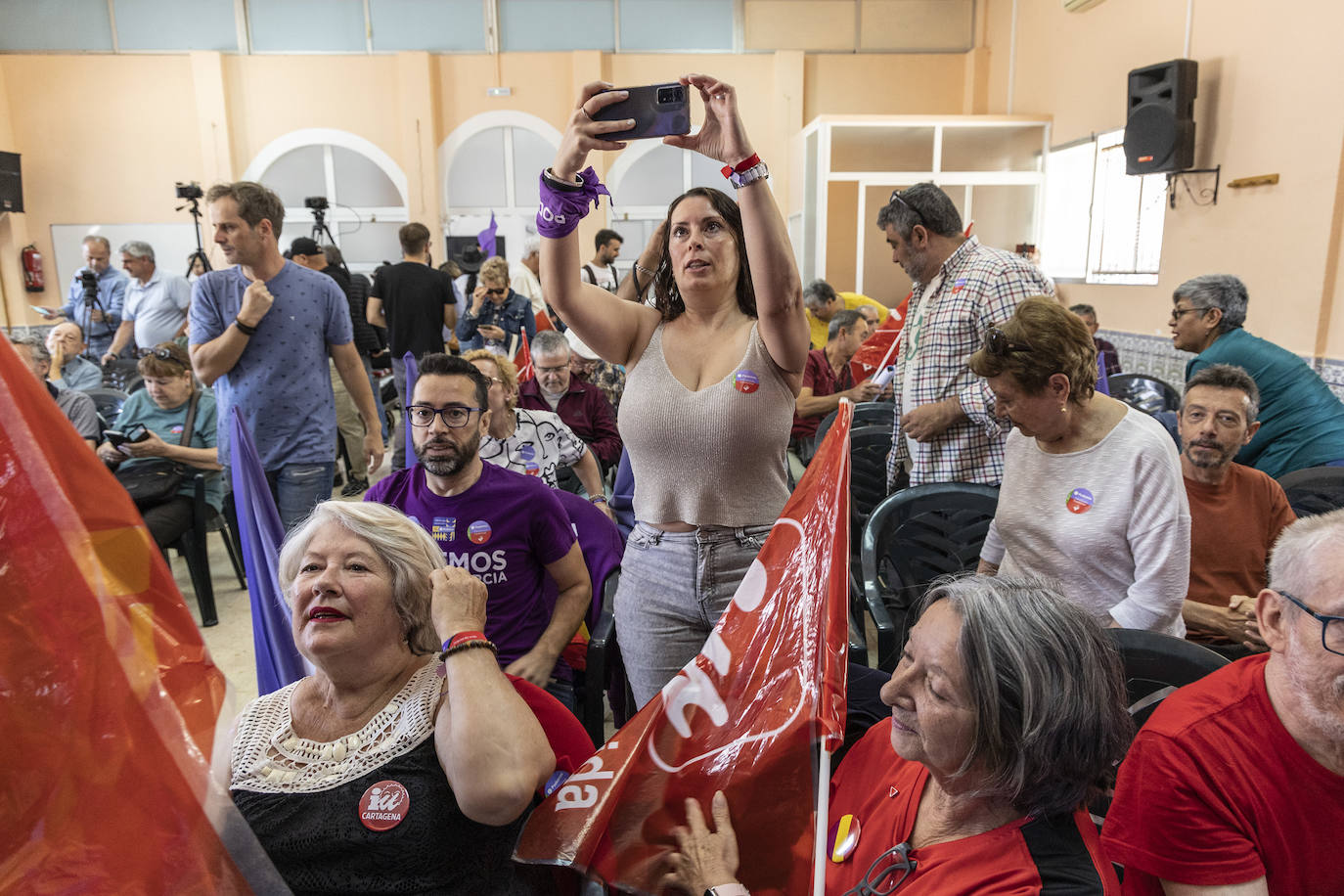 El acto de campaña de Podemos con Monedero en Cartagena, en imágenes