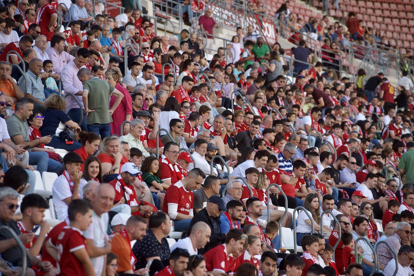 El empate del Real Murcia frente al Castellón, en imágenes