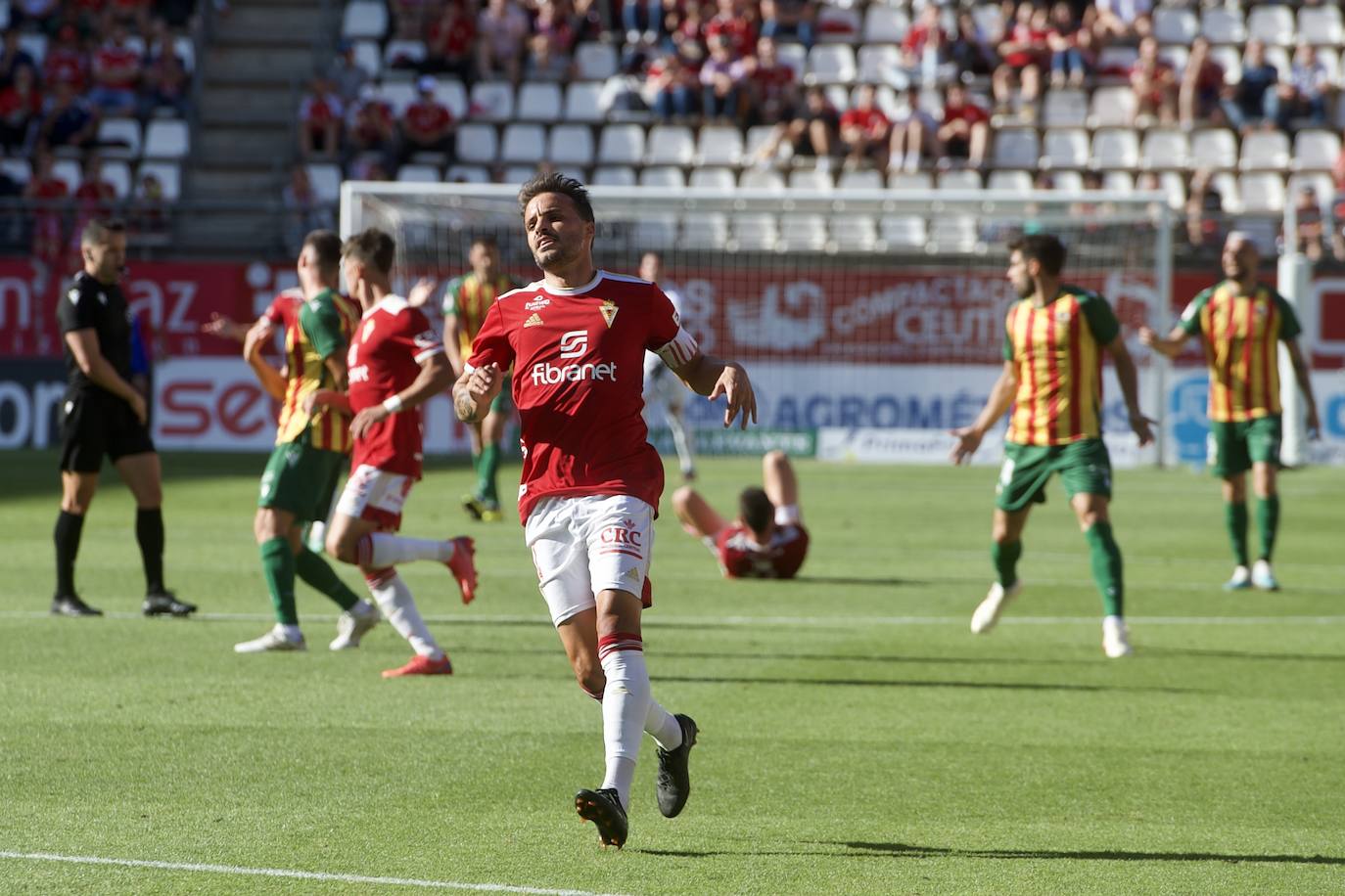 El empate del Real Murcia frente al Castellón, en imágenes