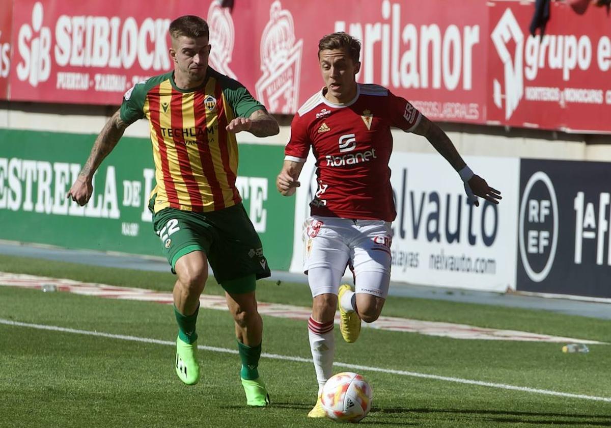 El empate del Real Murcia frente al Castellón, en imágenes