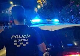 Imagen de archivo de un agente de la Policía Local de Murcia.