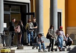 Estudiantes de la UMU en el campus de la Merced, en una imagen de archivo.