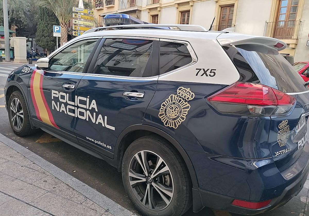 Un coche de la Policía Nacional, en una imagen de archivo.