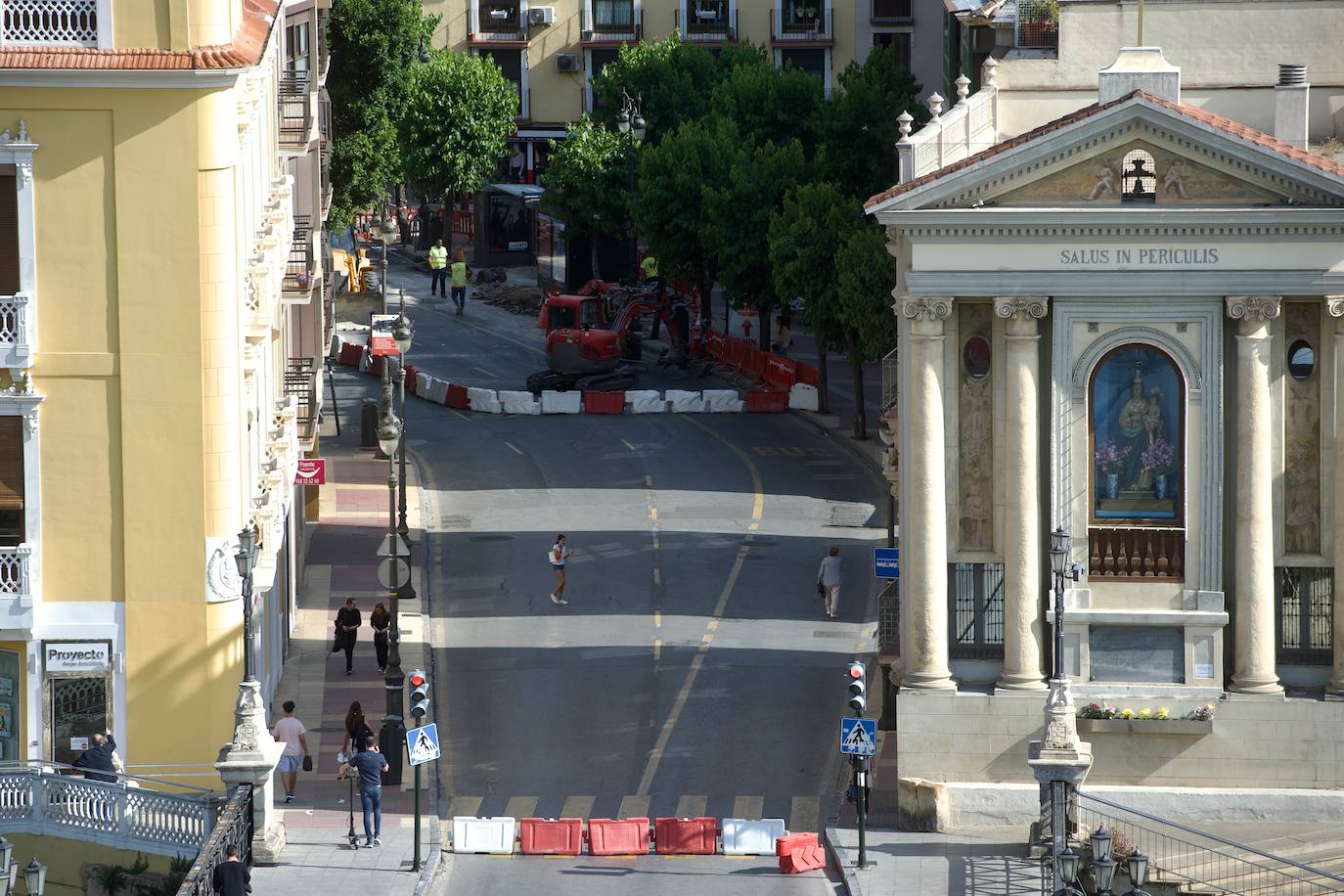 El primer día del Puente Viejo de Murcia cerrado, en imágenes