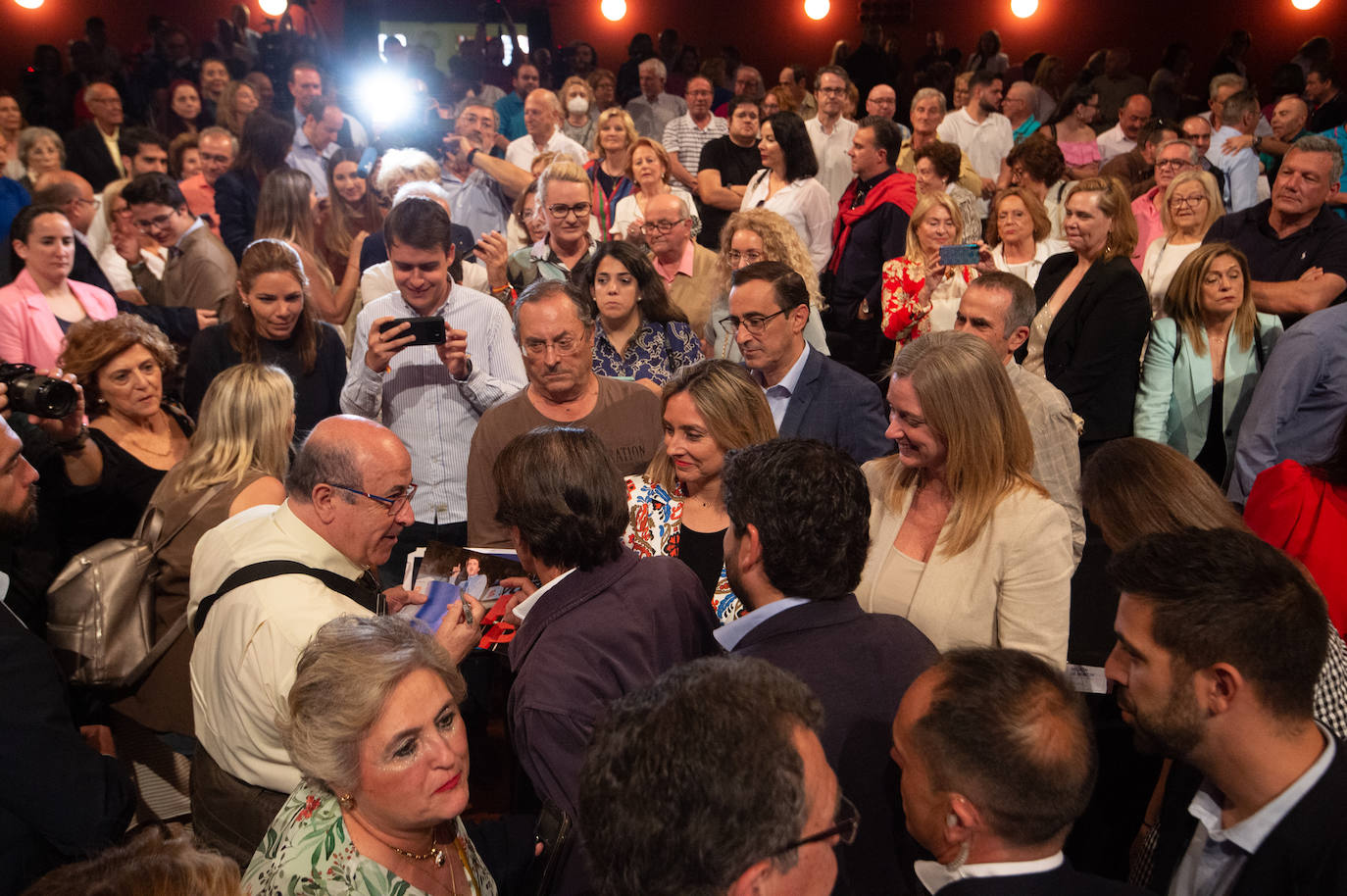 El mitin de Aznar, Miras y Ballesta en Murcia, en imágenes