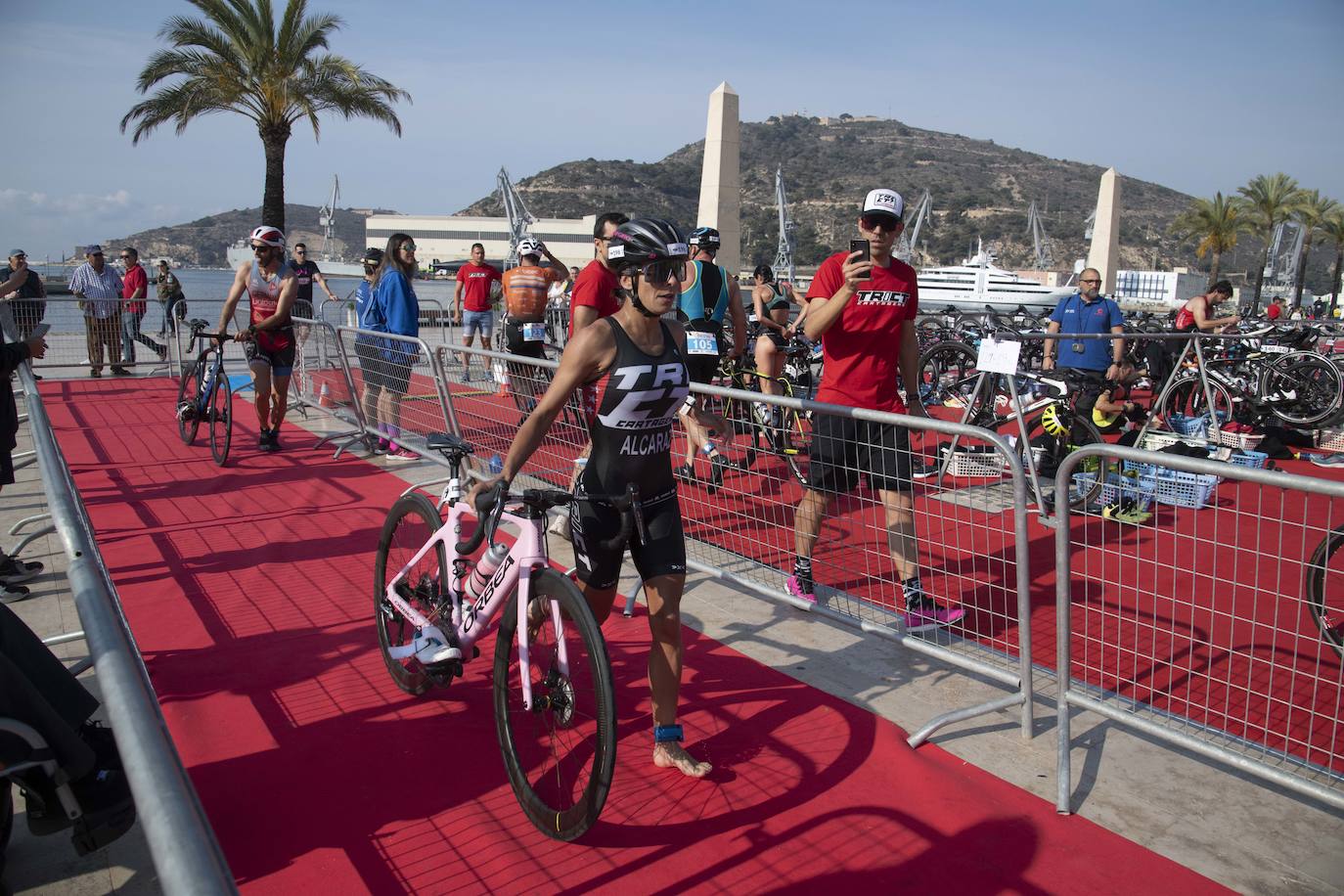 El XVI Triatlón Ciudad de Cartagena SERTRI, en imágenes