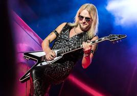 Richie Faulkner, durante un concierto de Judas Priest en Alemania.