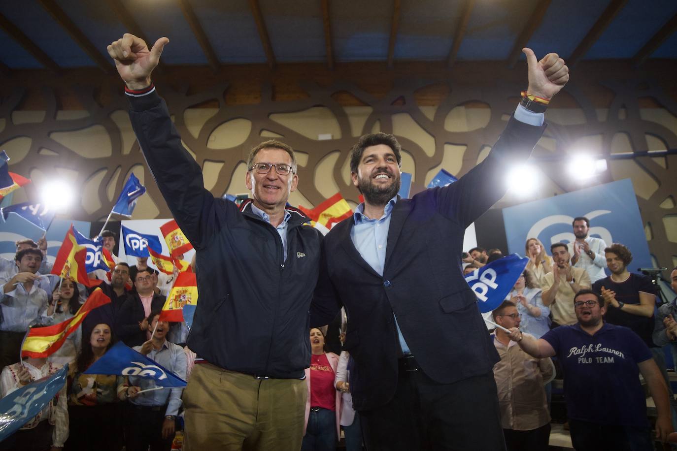 Las imágenes del mitin de Feijóo en Murcia