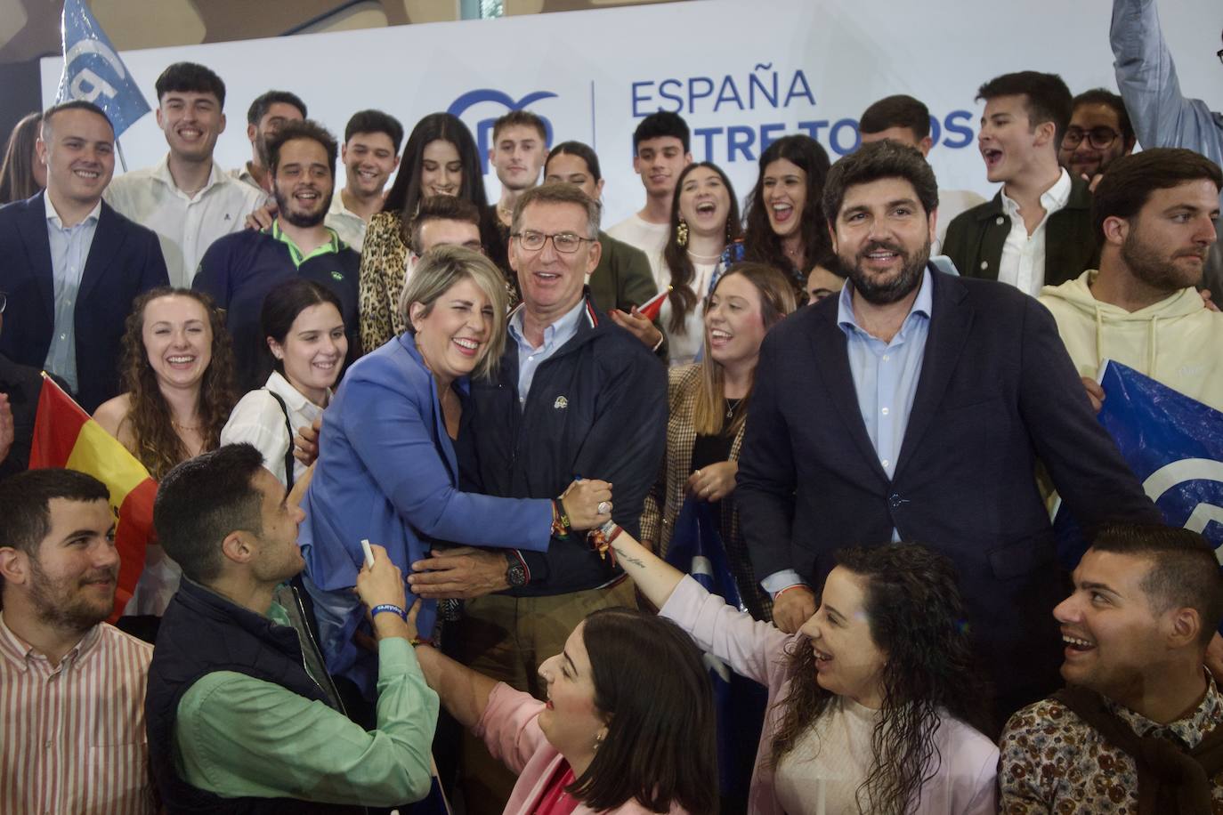 Las imágenes del mitin de Feijóo en Murcia