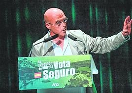 Jorge Buxadé, ayer, durante el mitin de Alcantarilla.