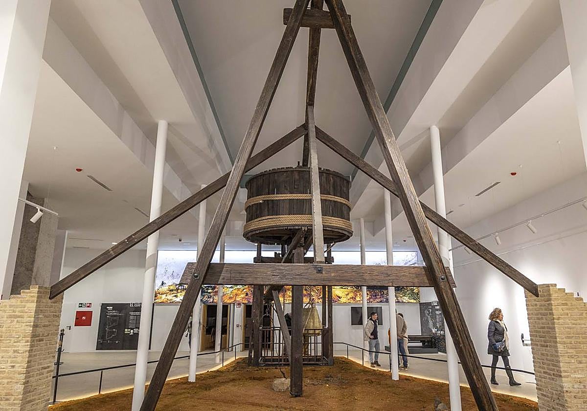 Visitantes disfrutan de las instalaciones del nuevo Museo Minero de La Unión, inaugurado el pasado mes de febrero.