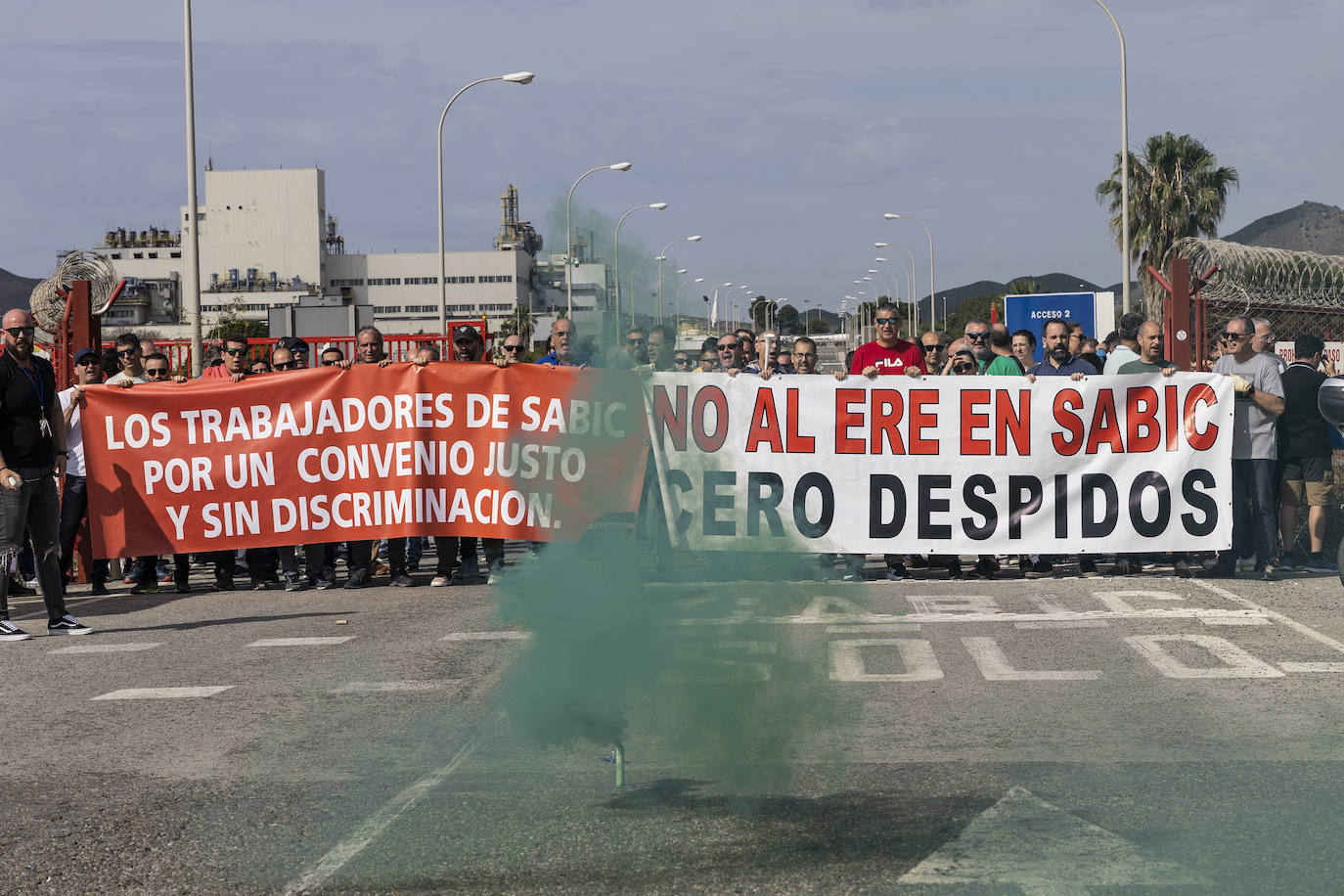 Trabajadores de Sabic protestan por la ampliación del ERTE