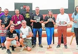 Músicos y vecinos que disfrutaron de la jornada de puertas abiertas.