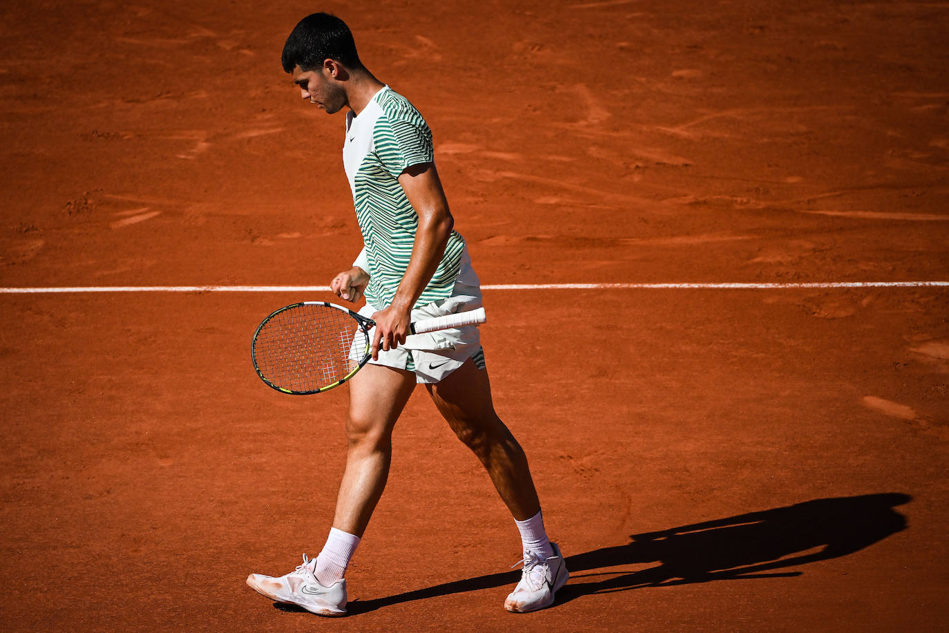 Carlos Alcaraz vence a Taro Daniel en Roland Garros