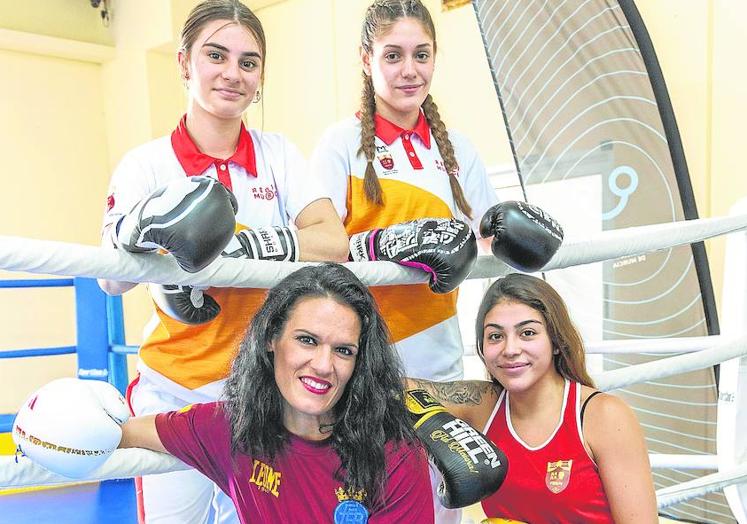 Lara Viera, Blanca Laborda, Mari Carmen Romero y Nayara Arroyo