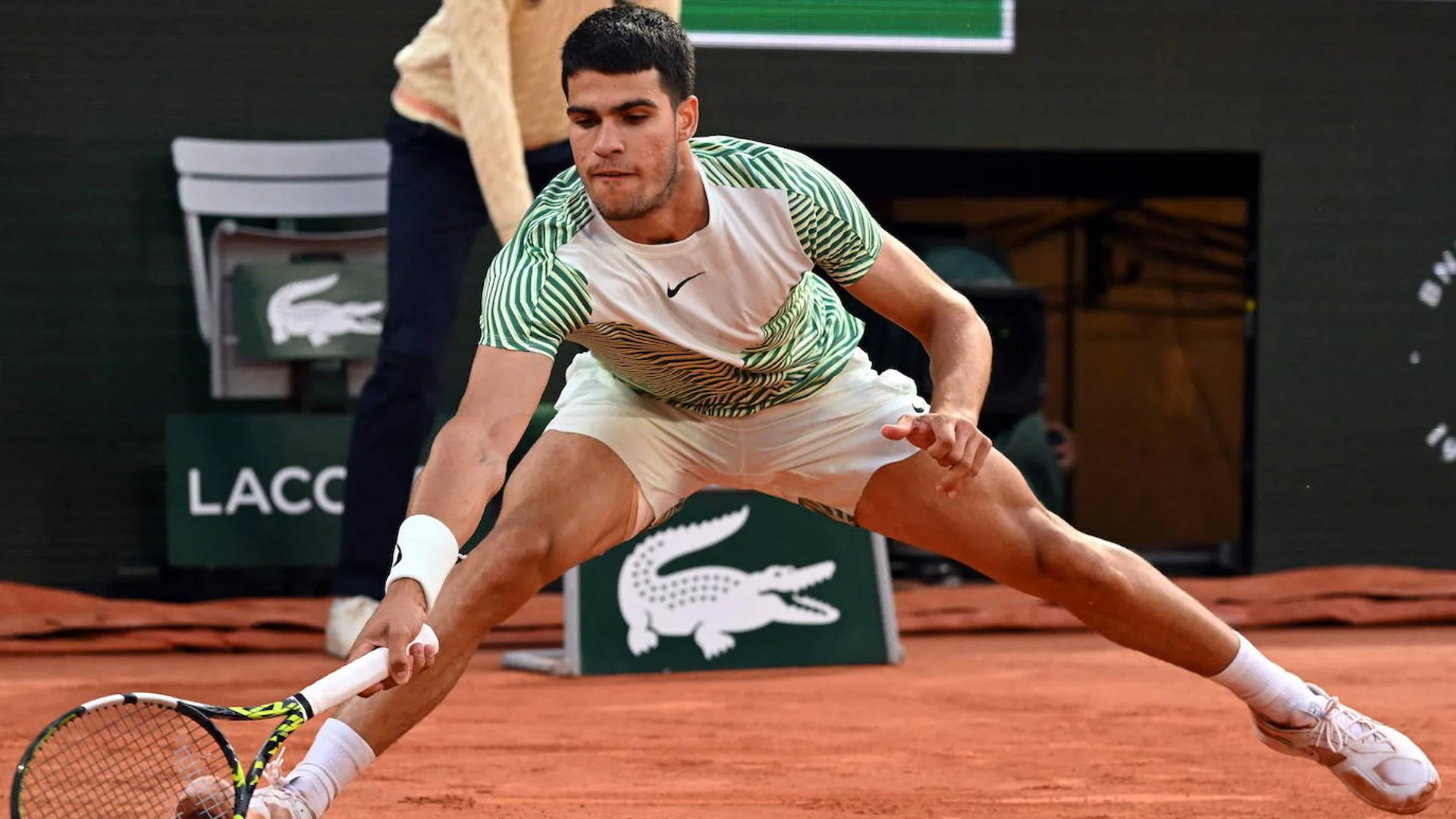 Schedule and where to watch Carlos Alcaraz’s match against Lorenzo Musetti at Roland Garros